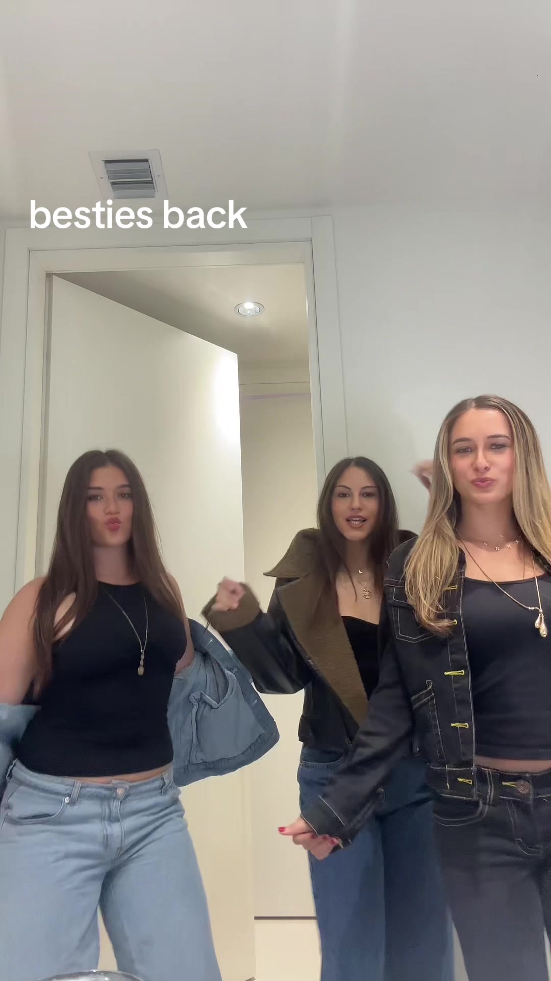 @Avajurick