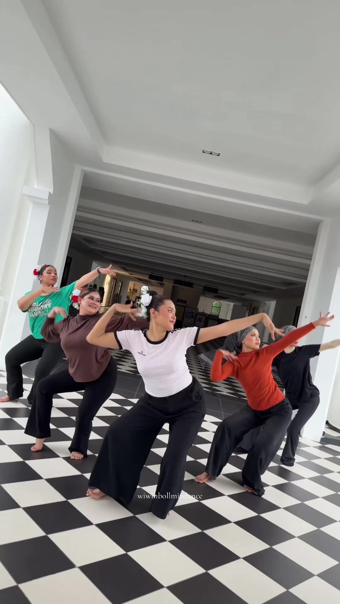 @WIWIN BOLLMIXDANCE
