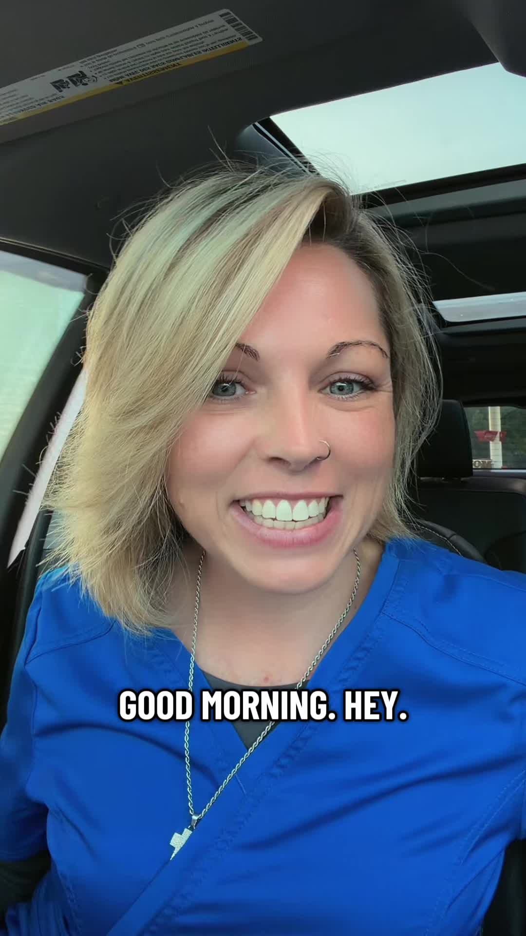 @momica_mama