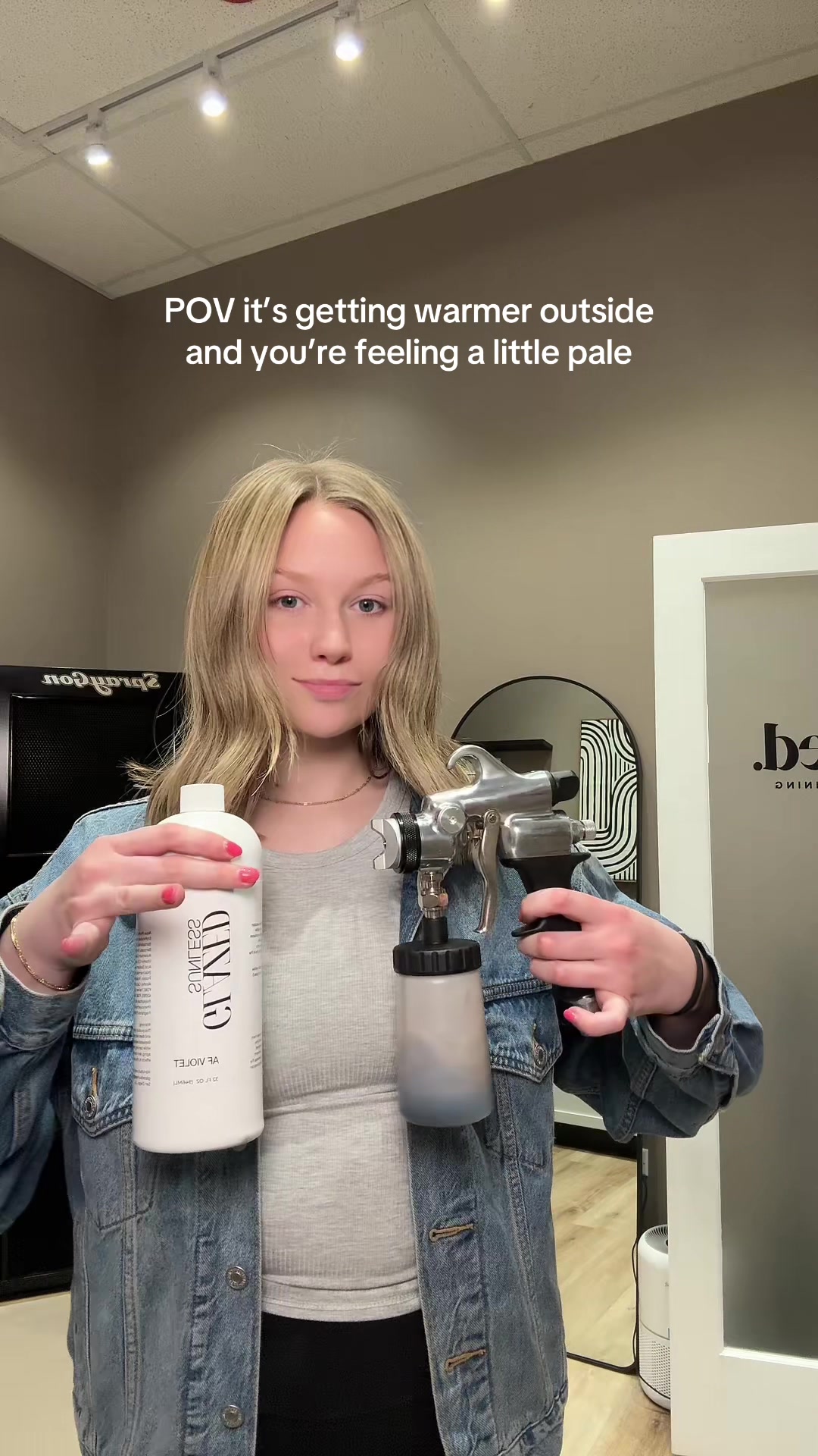 @PRESLEY | SPRAY TAN ARTIST