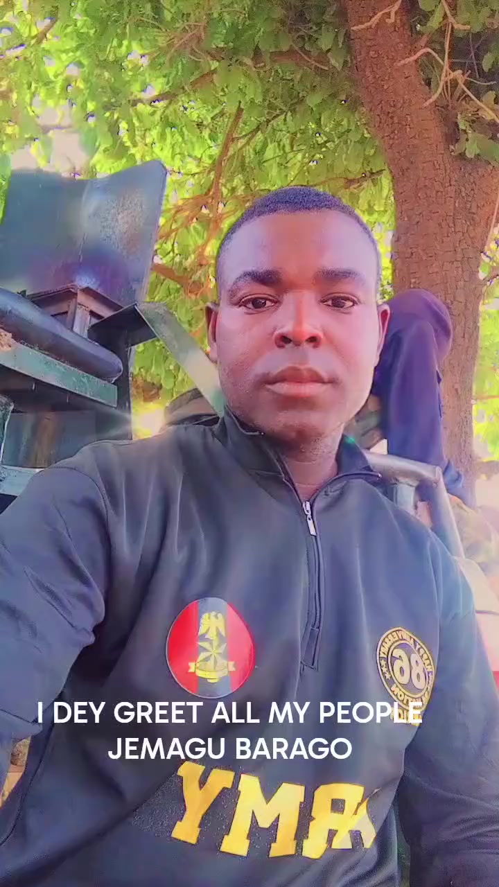 @DE BOSS 2477
