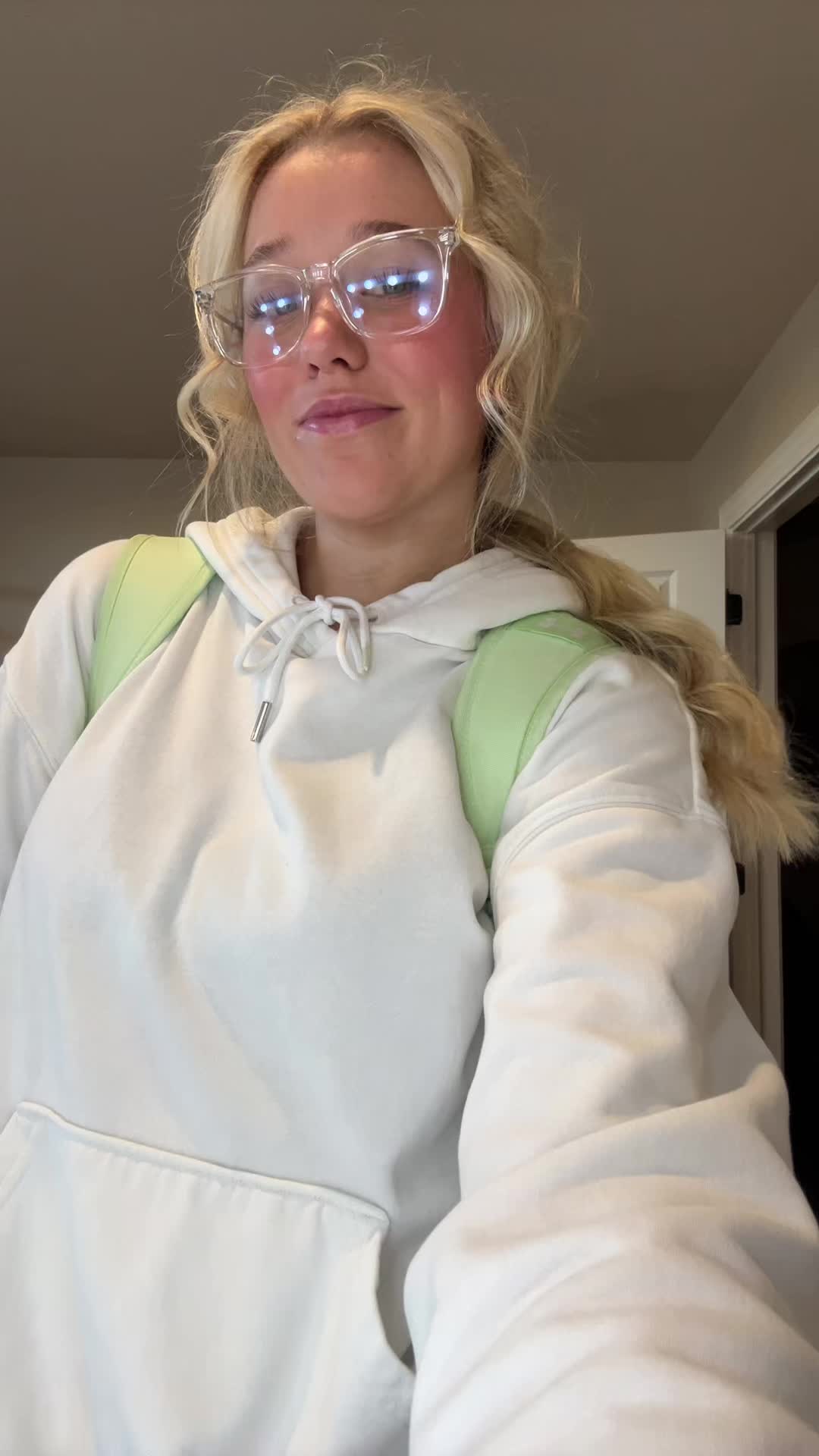 @Whitnee_vest