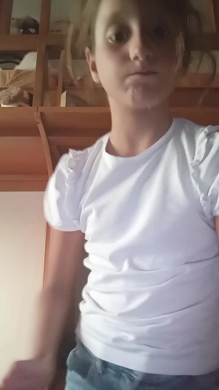 @Ren&egrave;e Punturiero