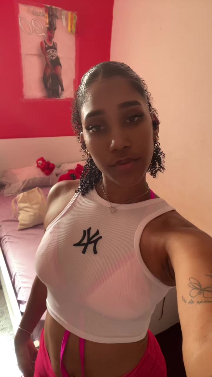 @Camy🌸🇨🇻