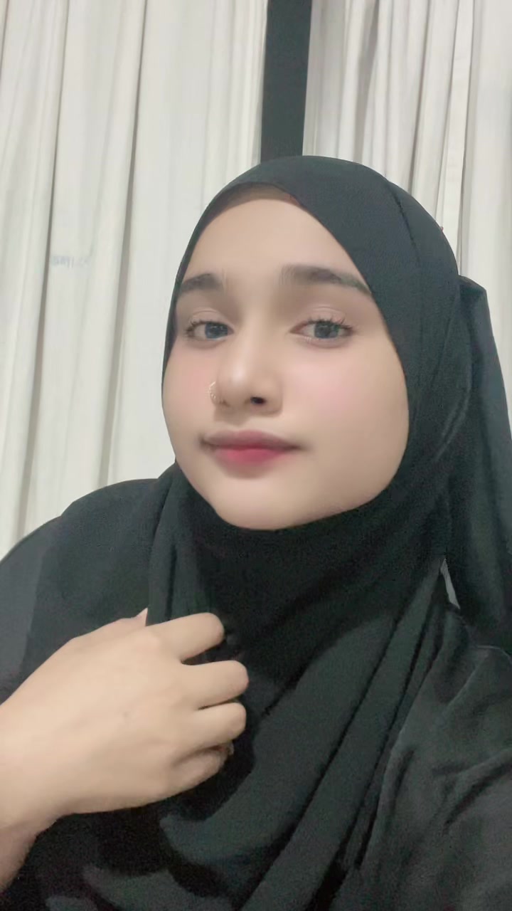@Akhiee