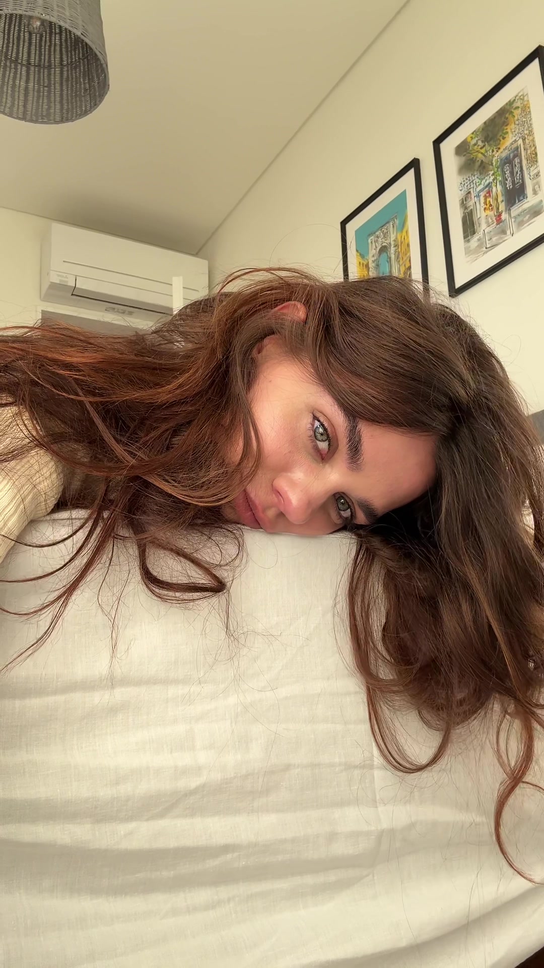 @anavavx