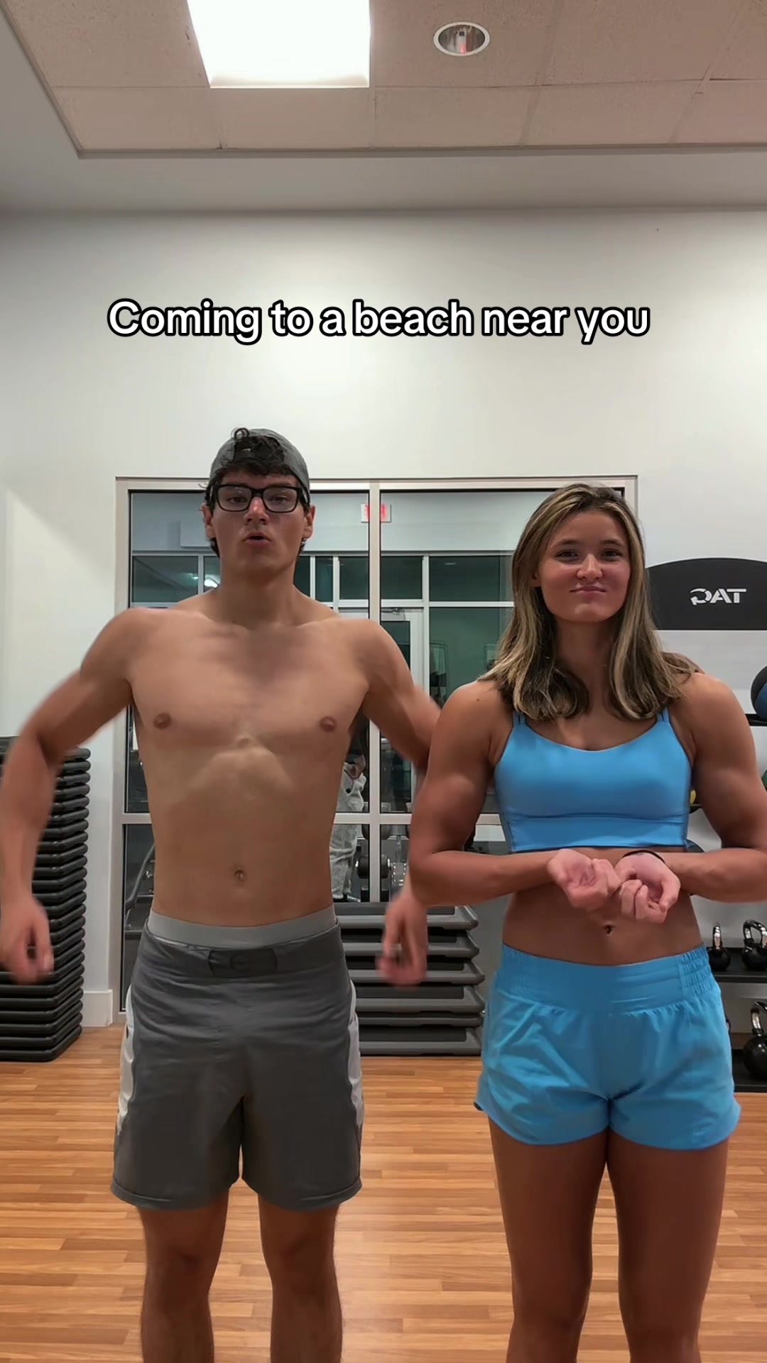 @Shoulder Queen