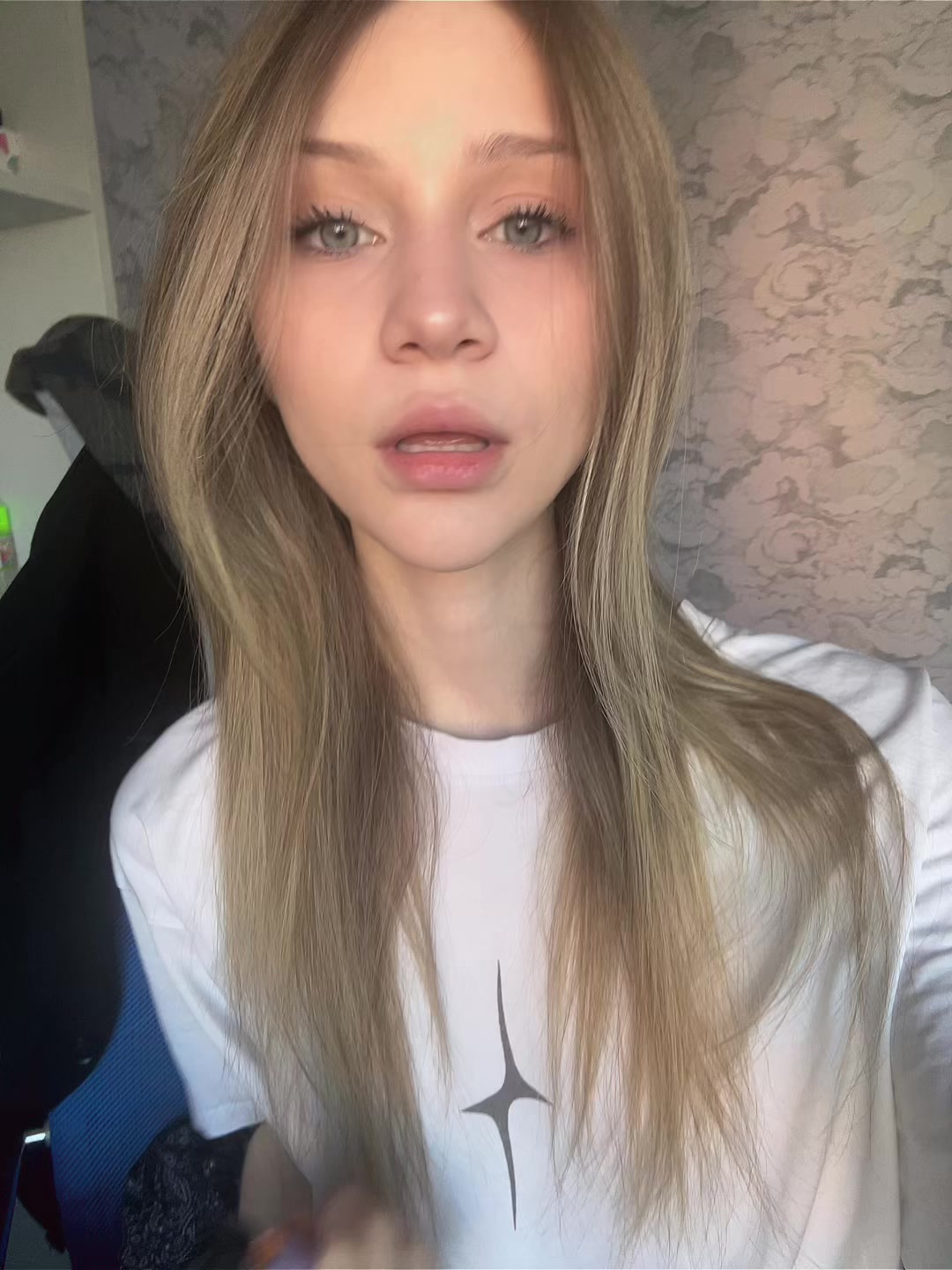 @надя плакса