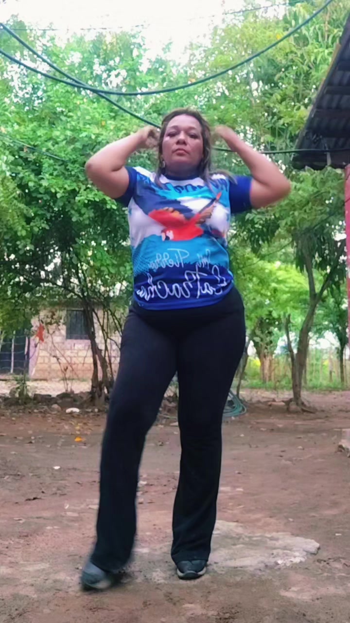 @lesly arce🦋🍒