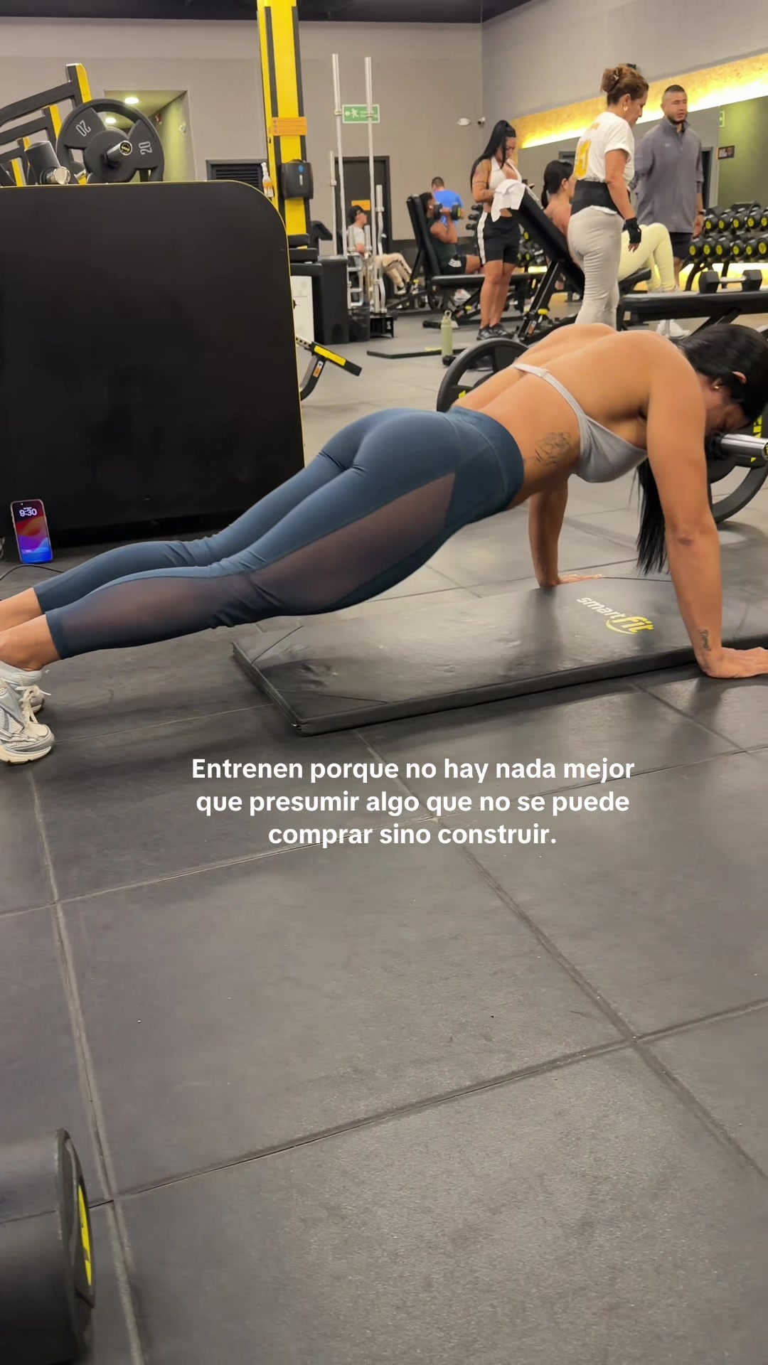 @lillymolinafit