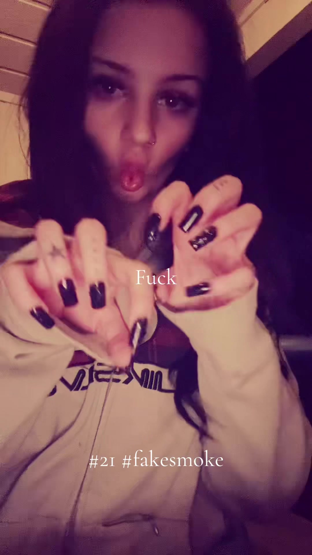 @lily