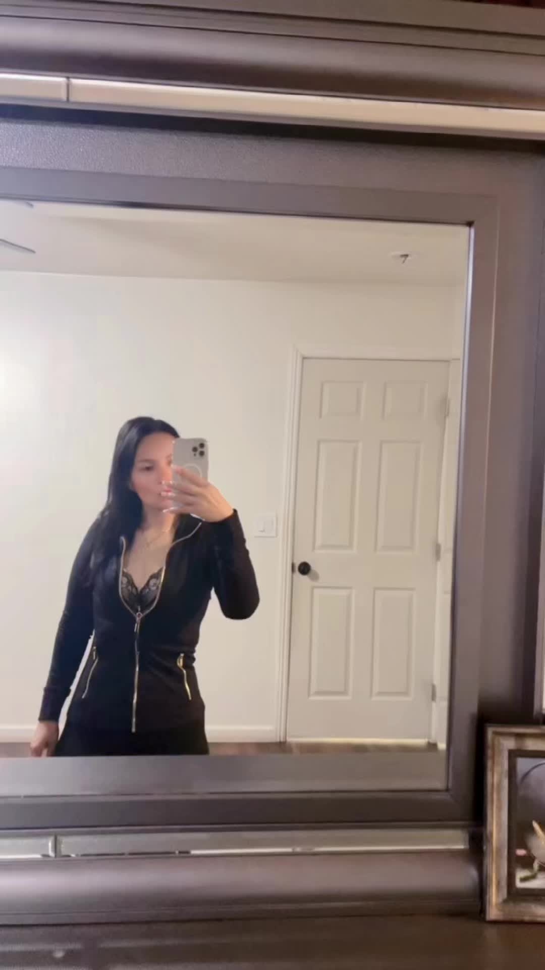 @Erika 🍁Larios 🥀