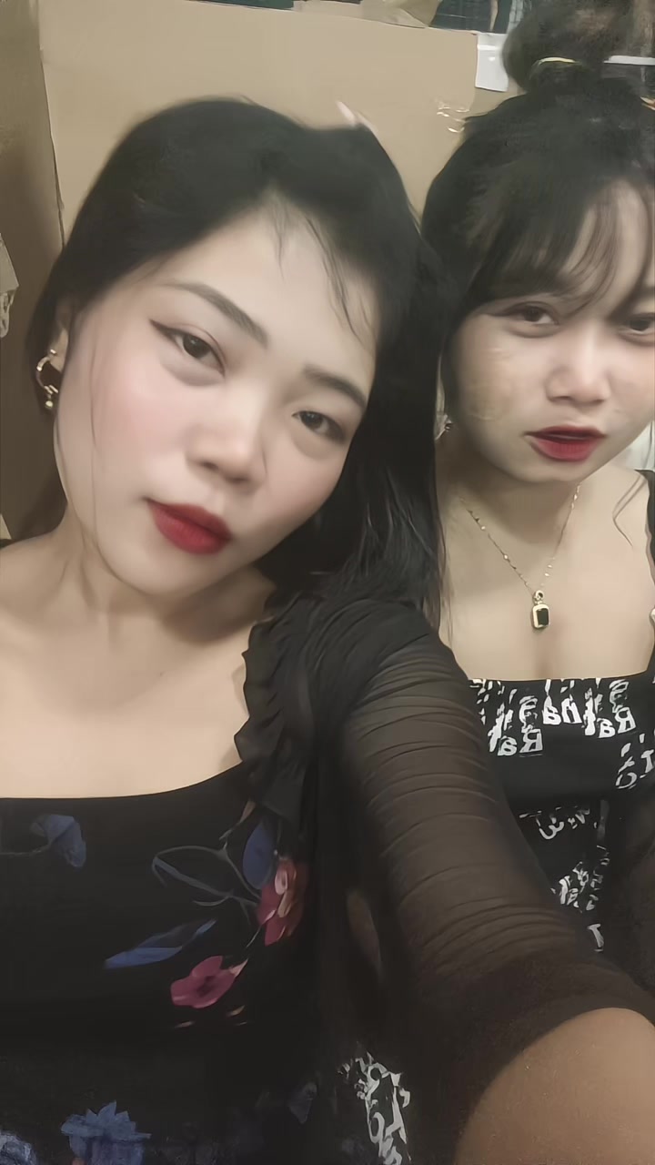 @Hnin Mooh Mooh Khing🖤