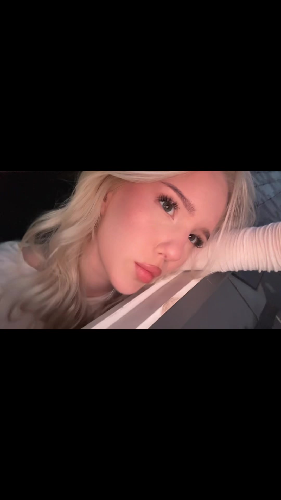 @𝐩𝐨𝐥𝐢𝐧𝐚