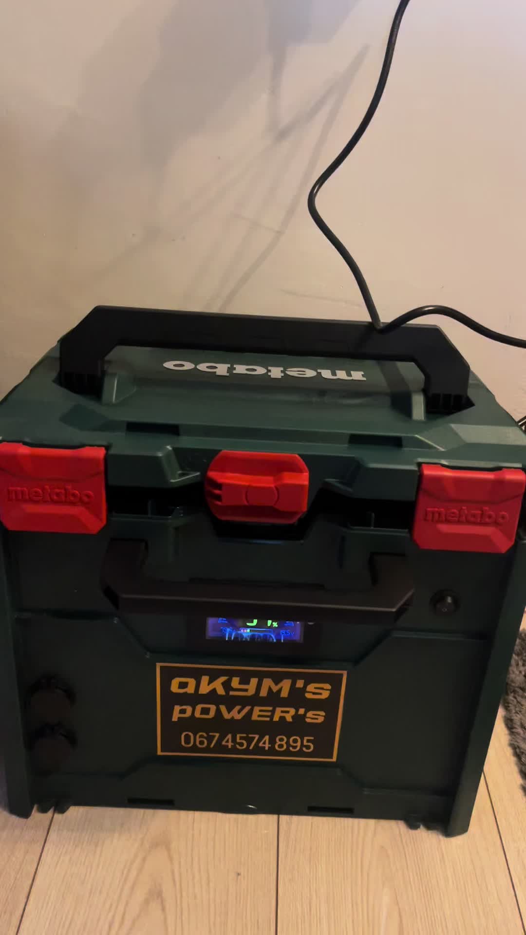 @Зарядні станції
