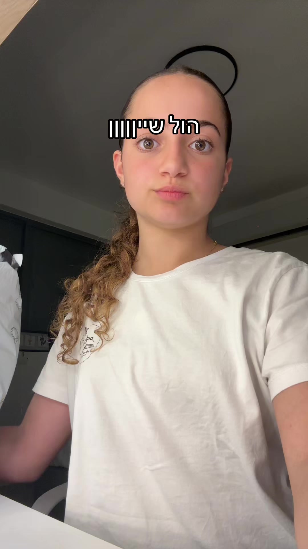 @Anna๐ค๐ฉต๐๏ธ๐จ