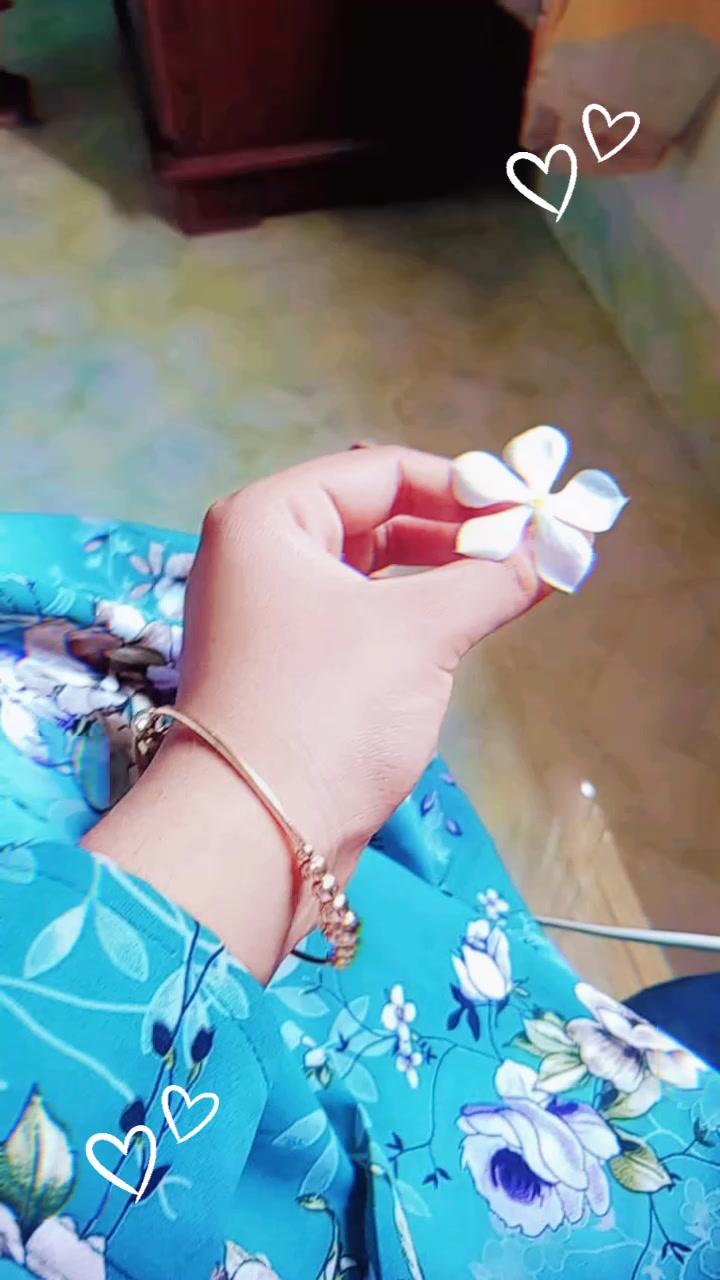 @Akhi Moni