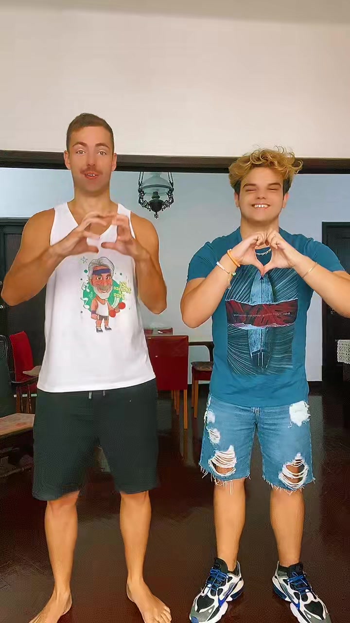 @felipebennett