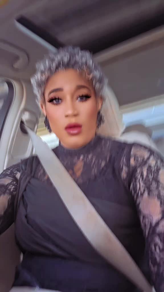 @Demi