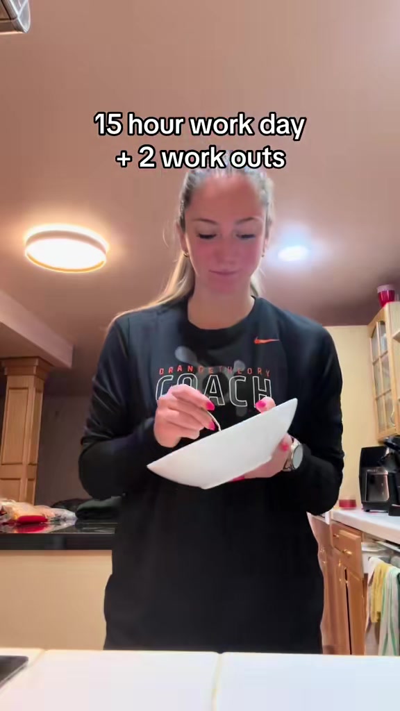 @coachrileyanne