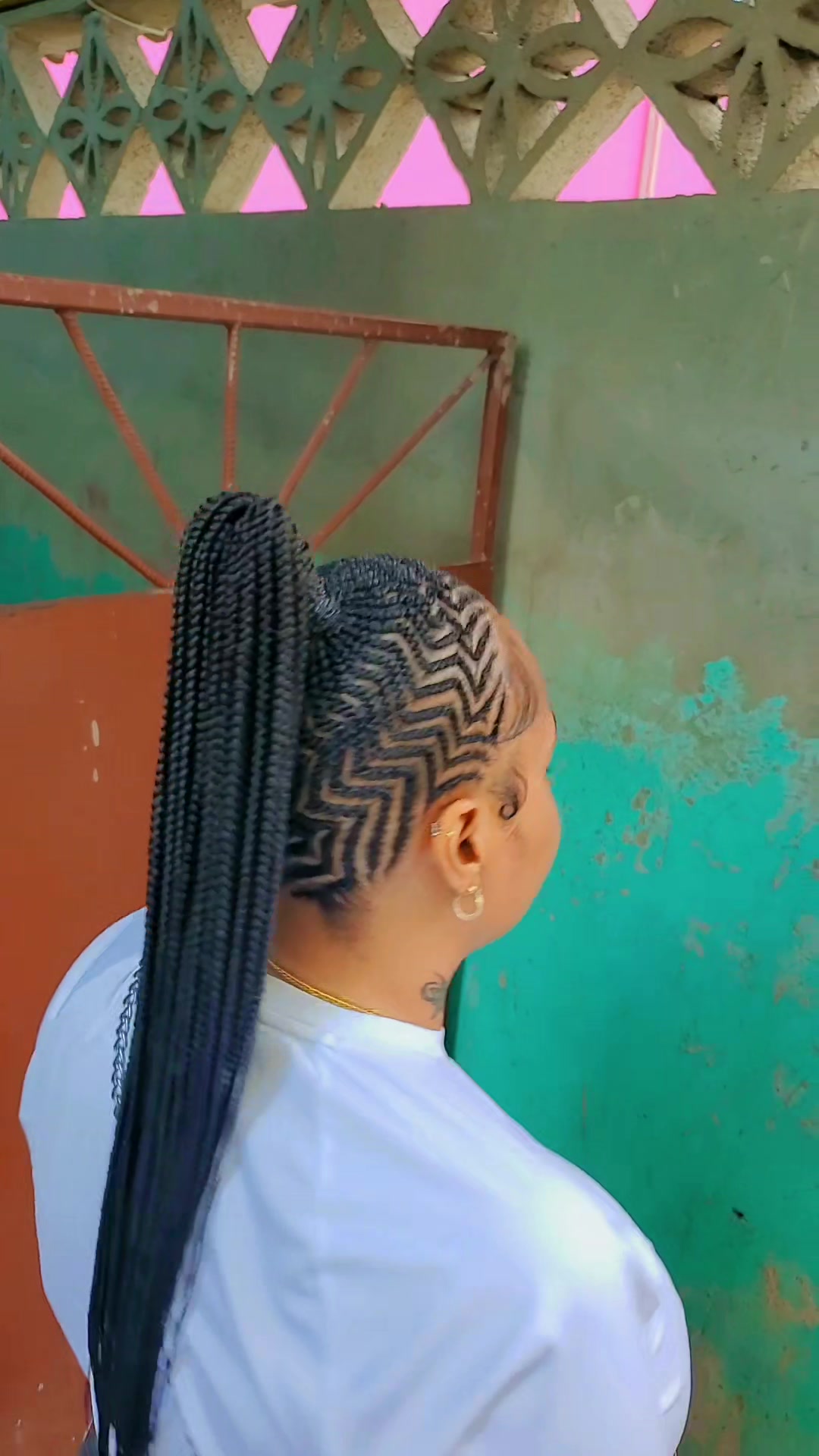 @Nesha's blessed hands🙌💇♀️