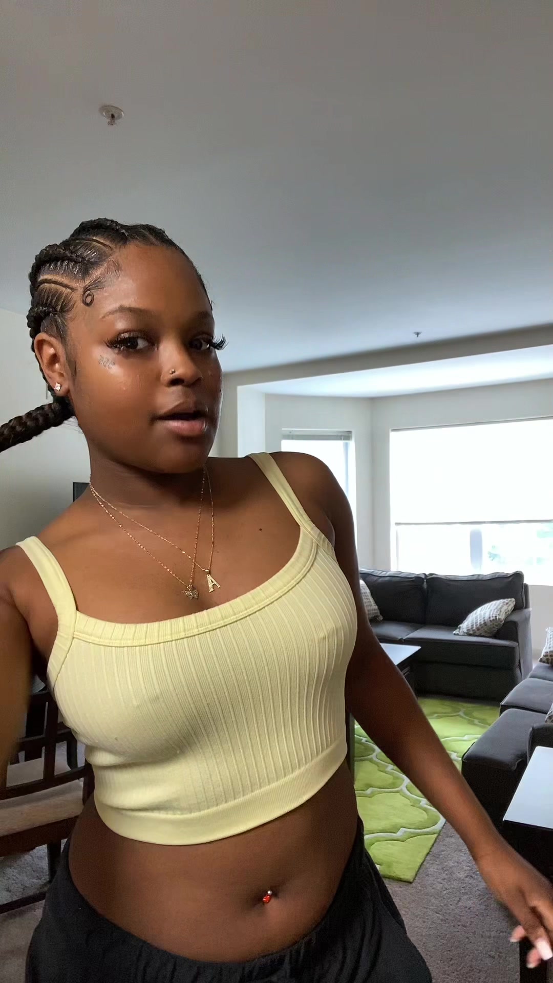 @azianyree