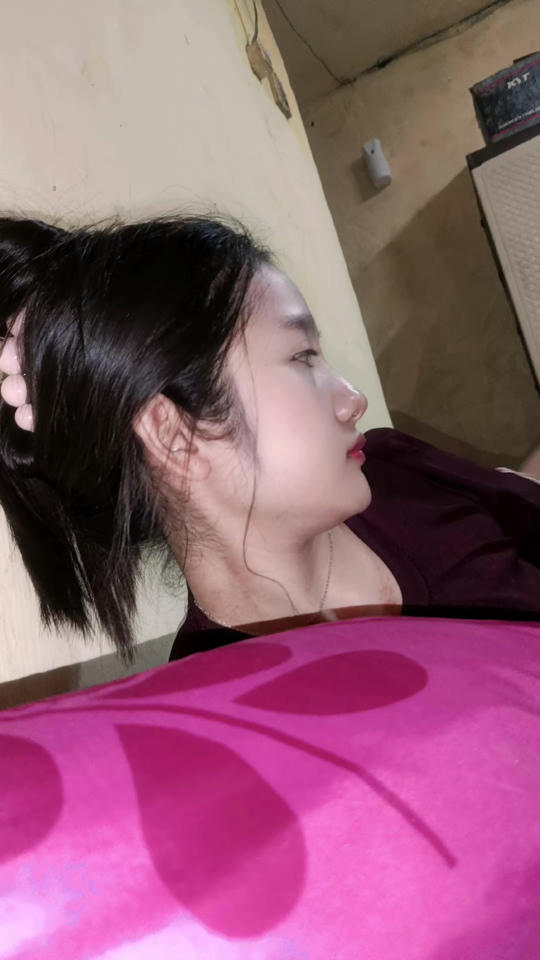 @Dari Kontak Anda