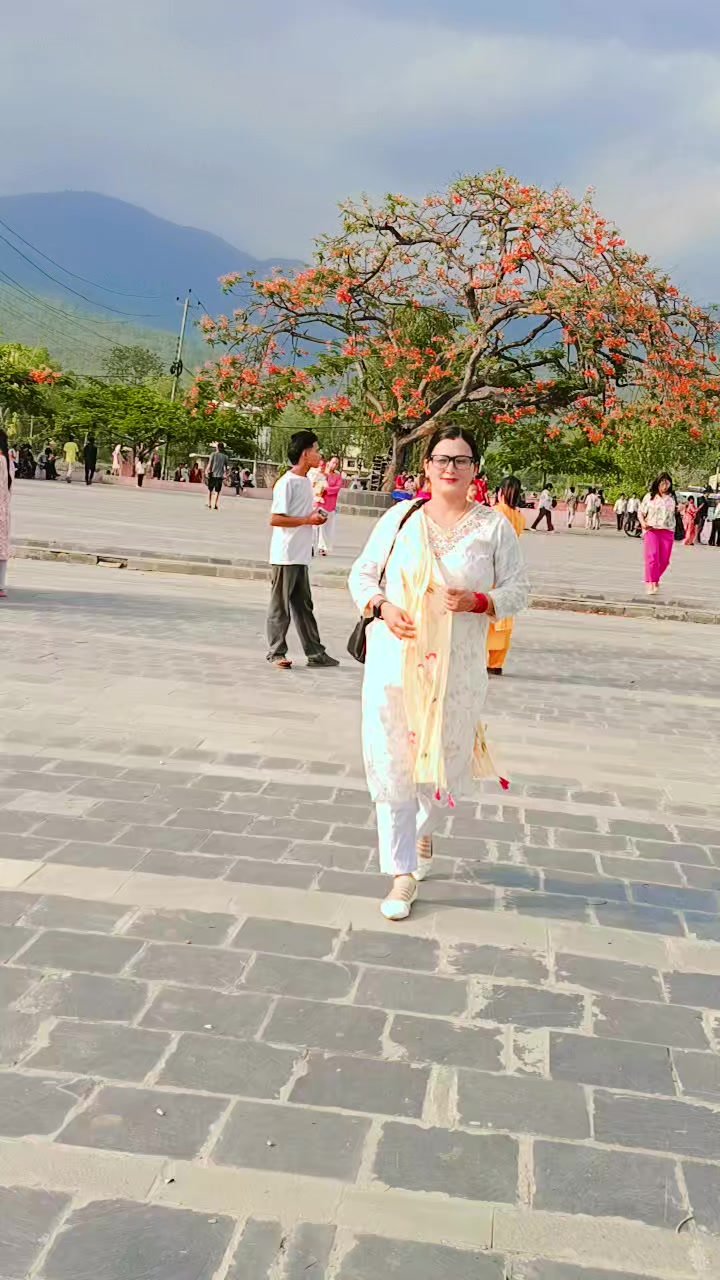 @thakuree Queen 🙏
