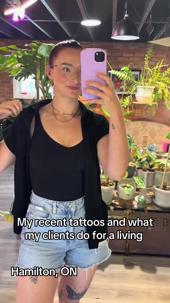 @Kat, Tattooer/Creator🖤✨🌿