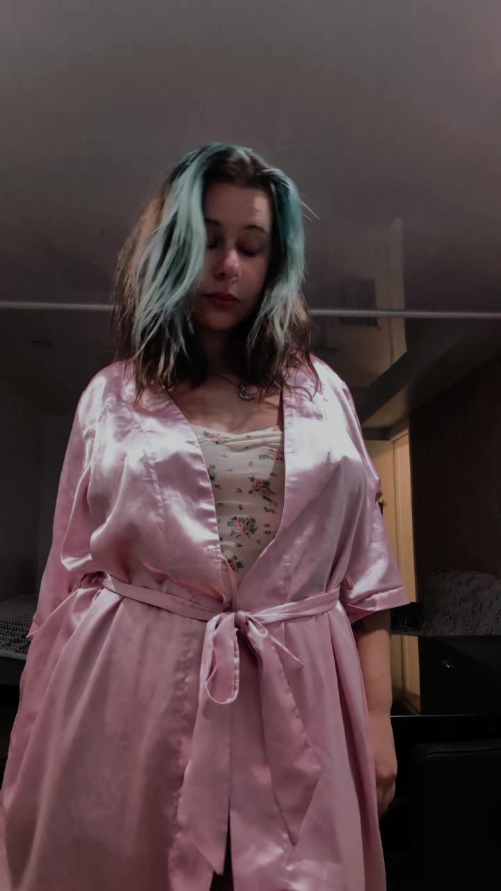 @buzzedqueen