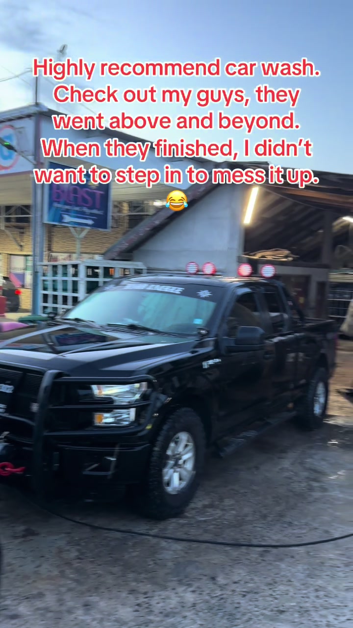 @GuyanaMassive