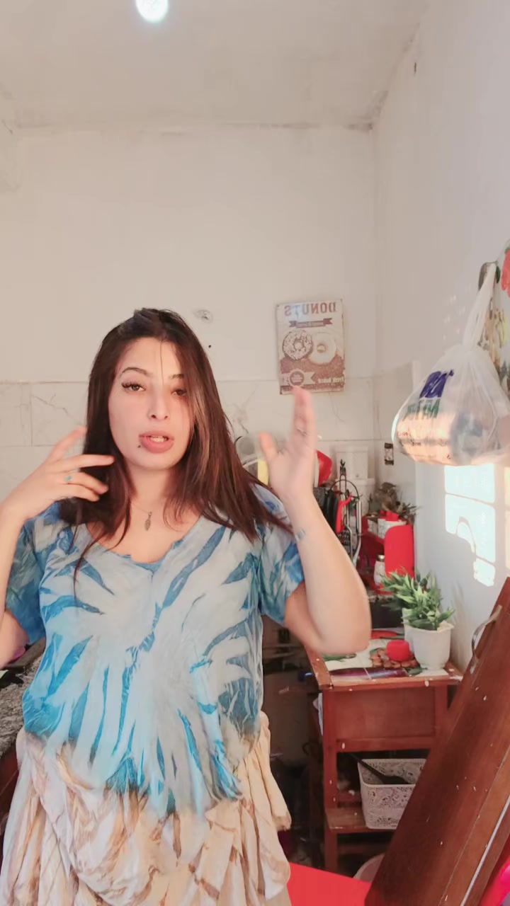 @Nut Ella