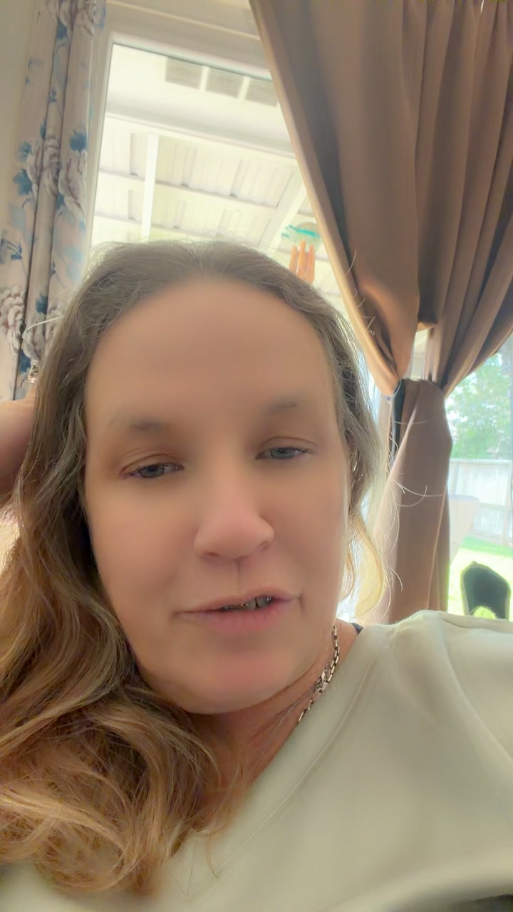 @melanieloveburrows72