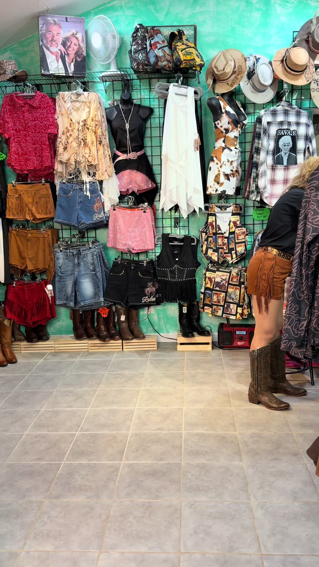 @Trendy Not Spendy BOOTique