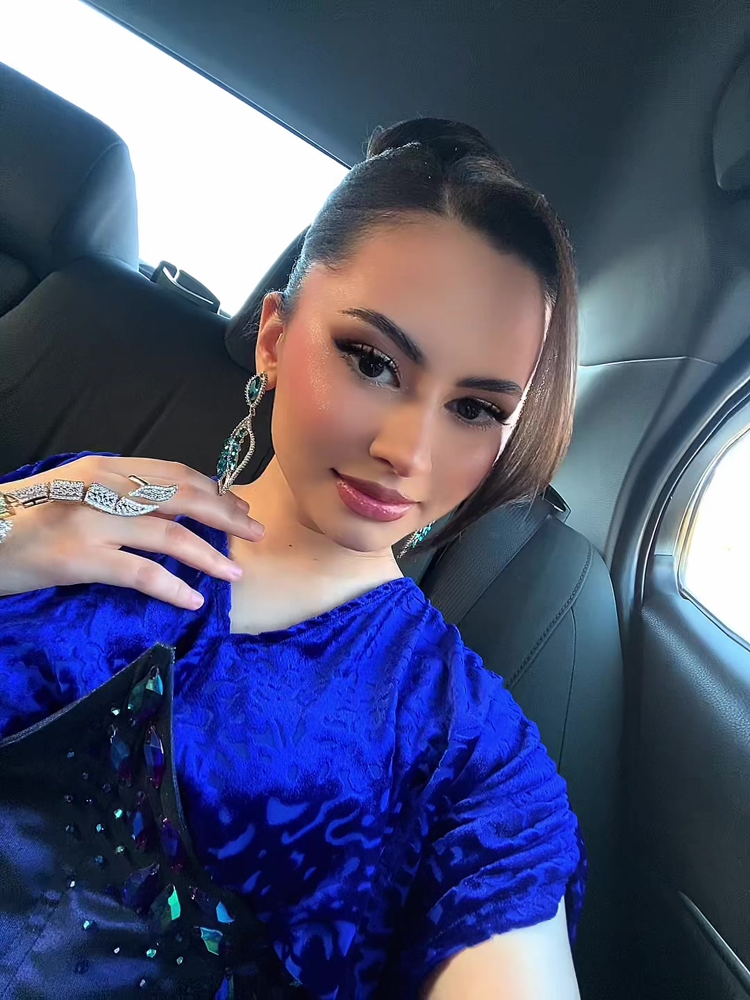 @MERYEM ŞADURDYÝEWA