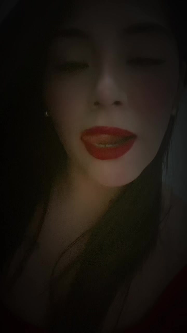 @EstefanyAquije