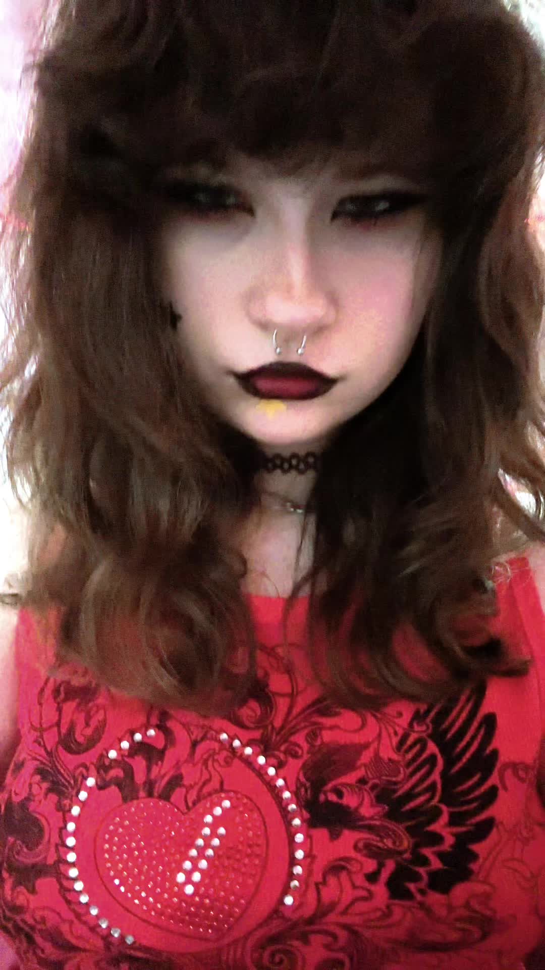 @dommi |-/ ⦻