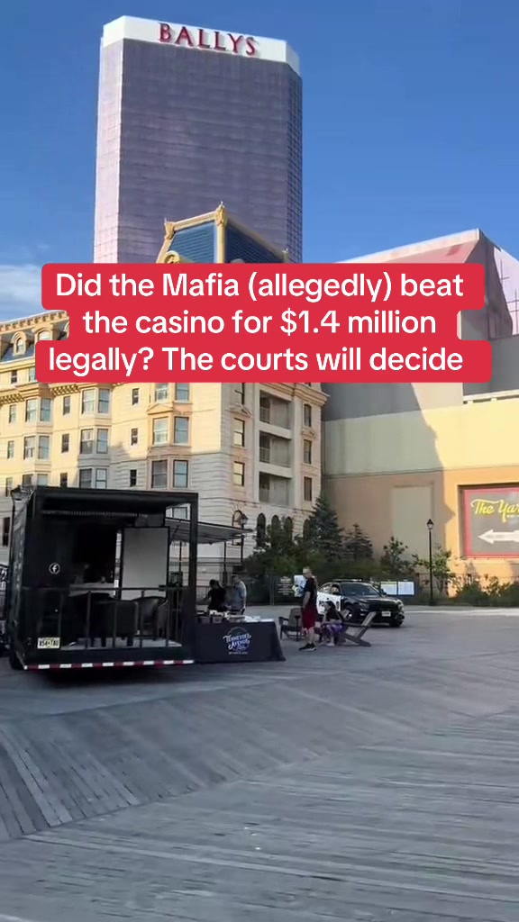 @The Vegaspaulyc show