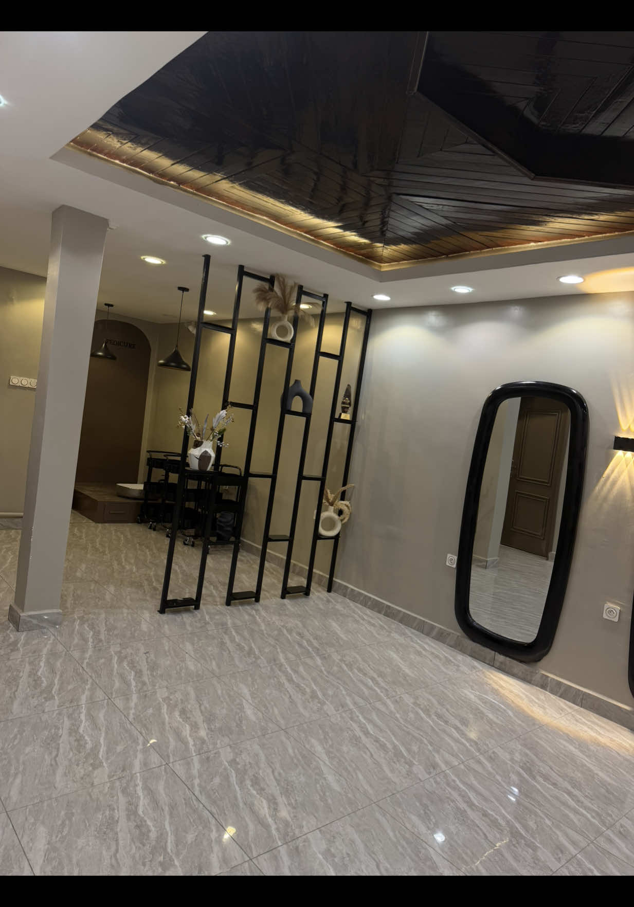 @zeelux_studio