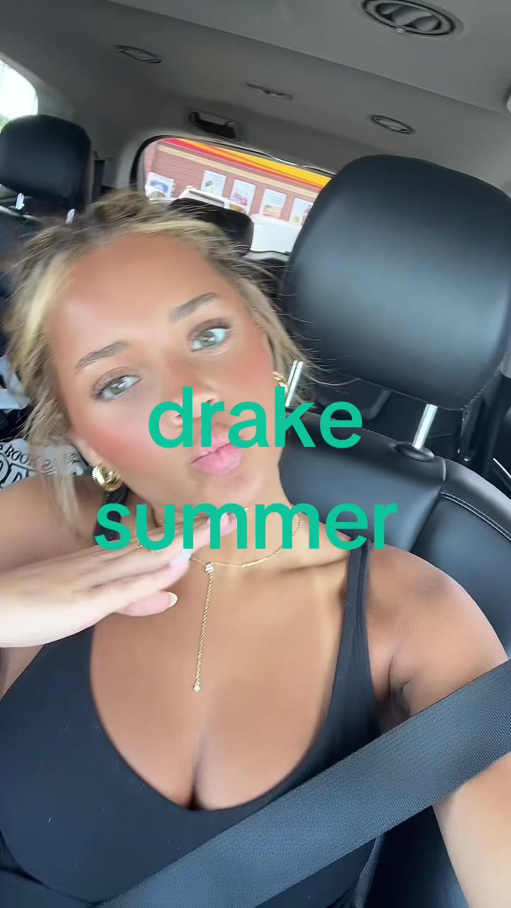 @kierraray_