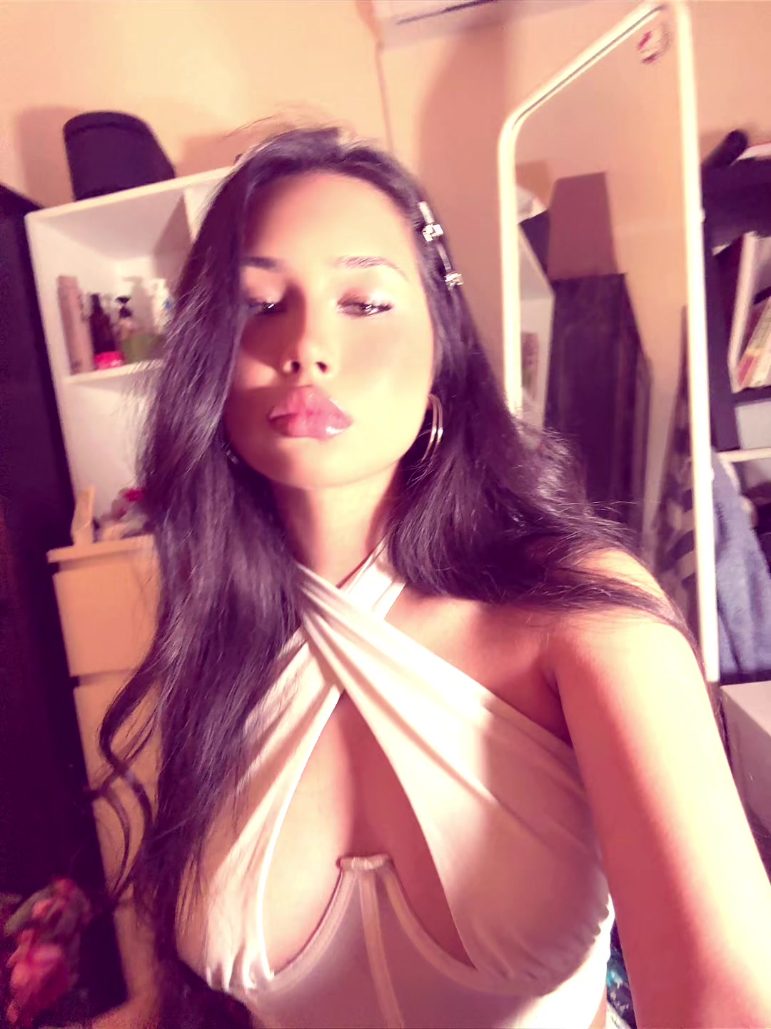 @LATÍFA