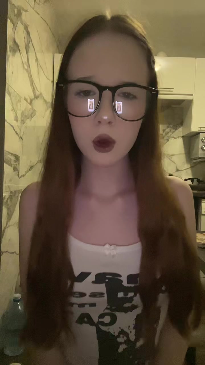 @машукааа👩🏽&zwj;❤️&zwj;💋&zwj;👩🏽
