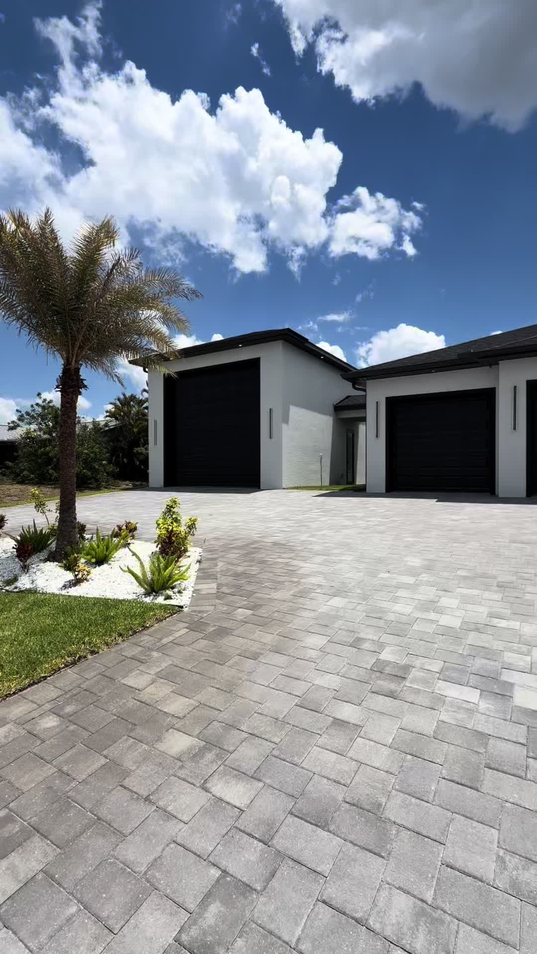 @marelis_veloz_realtor