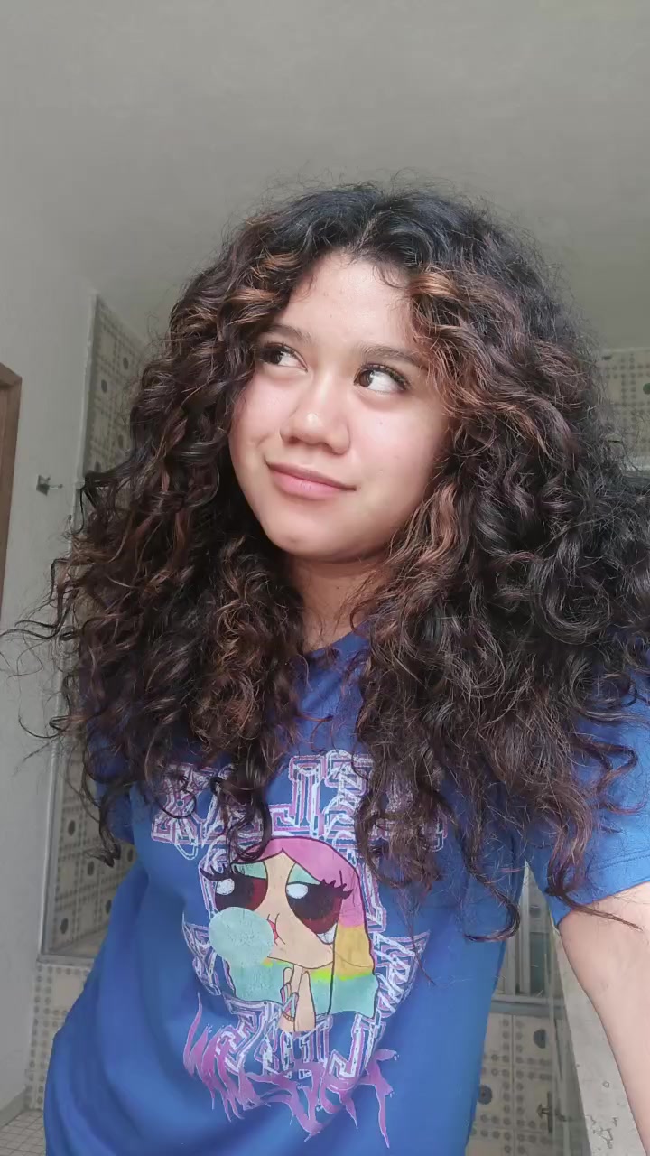 @Noemi Santos🌻
