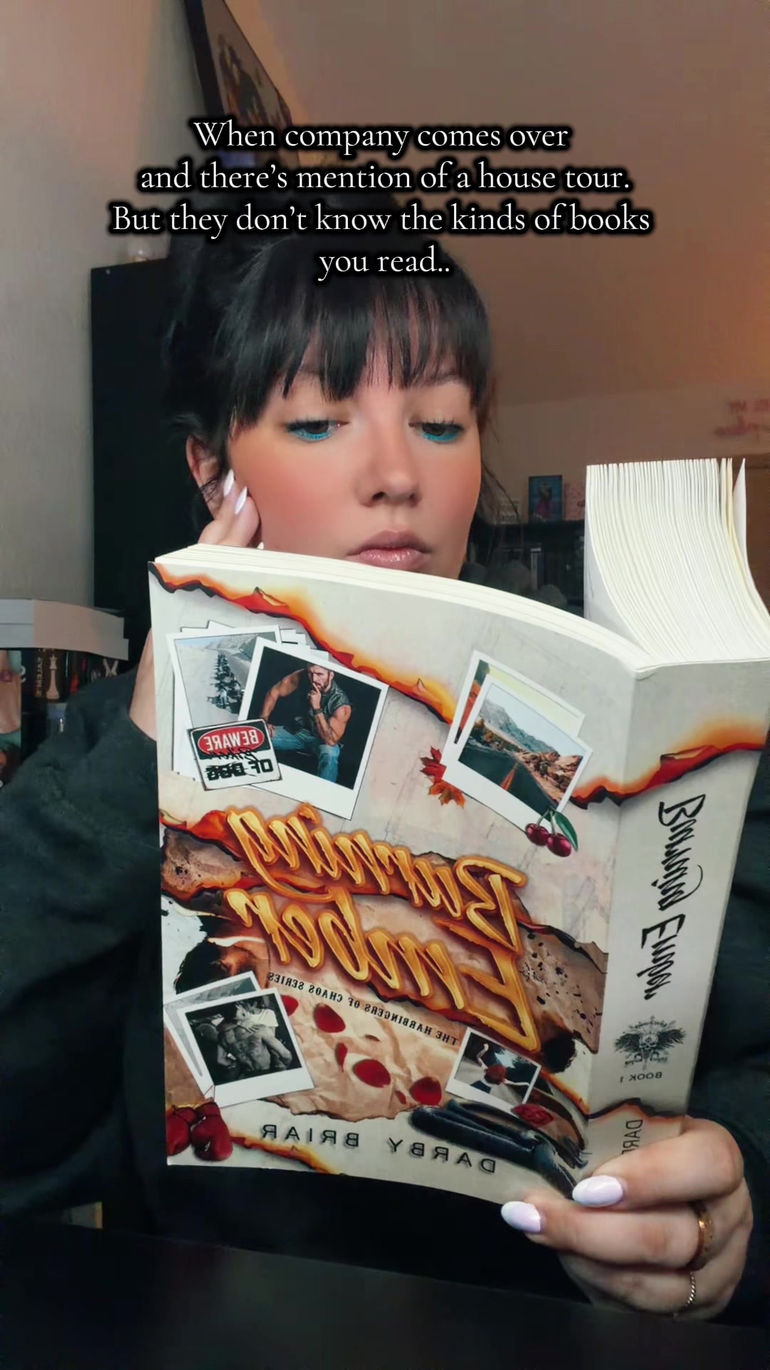 @Danielle Reads 📚☕️ 🧸