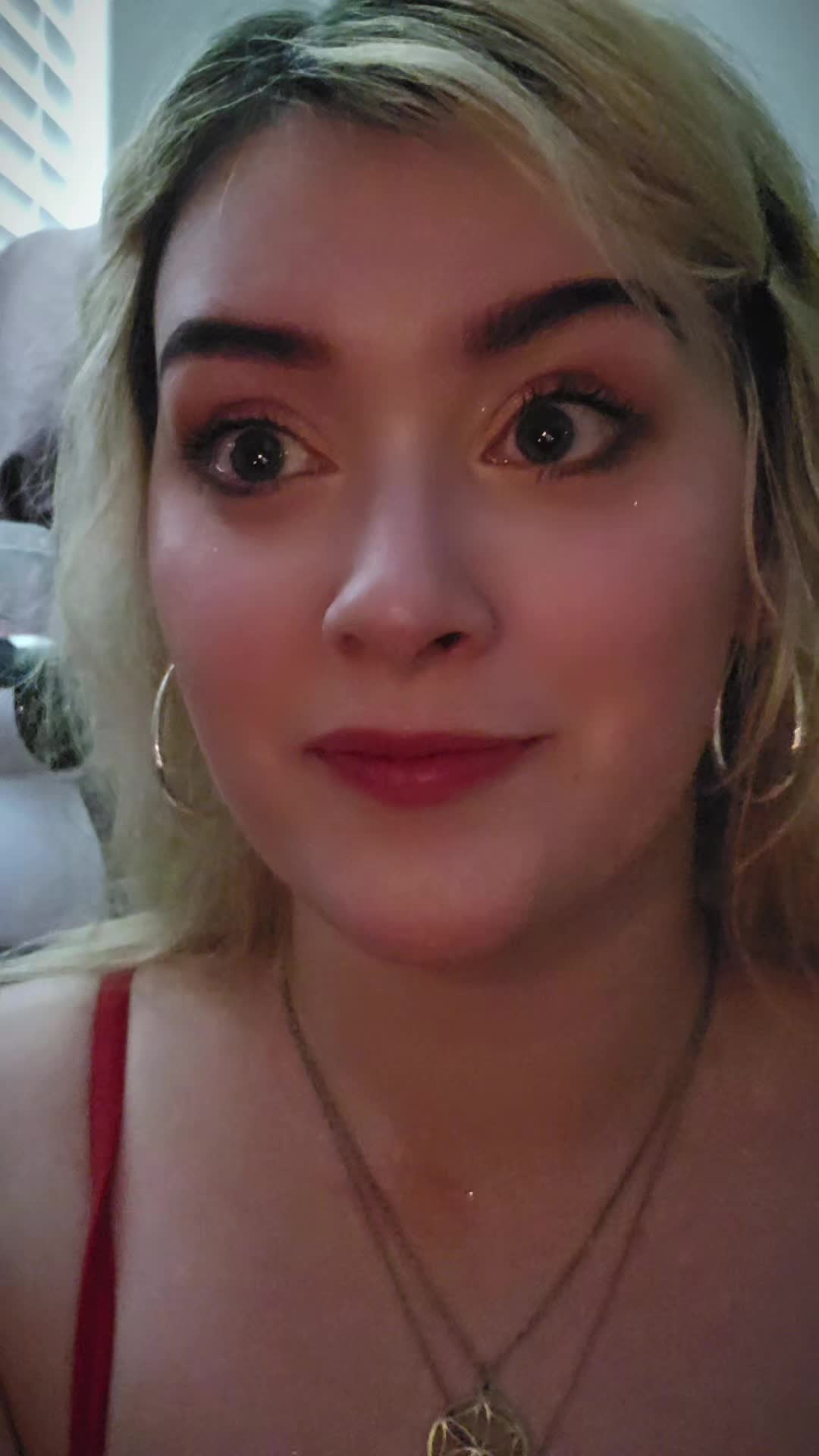 @Ellie 🦋❤️