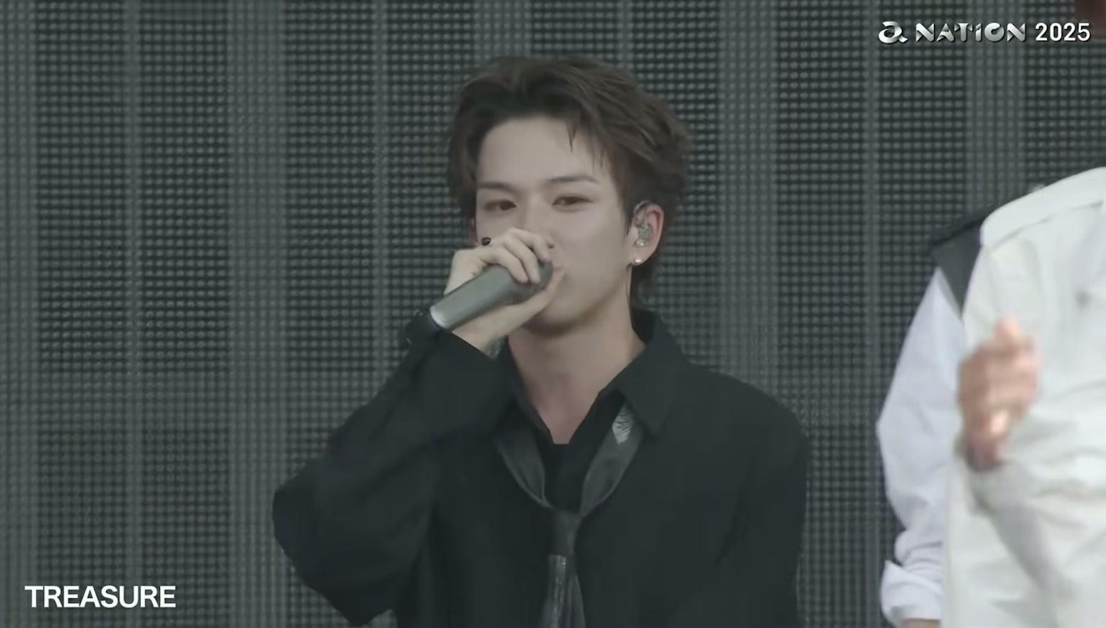 @泥酔最強社畜女