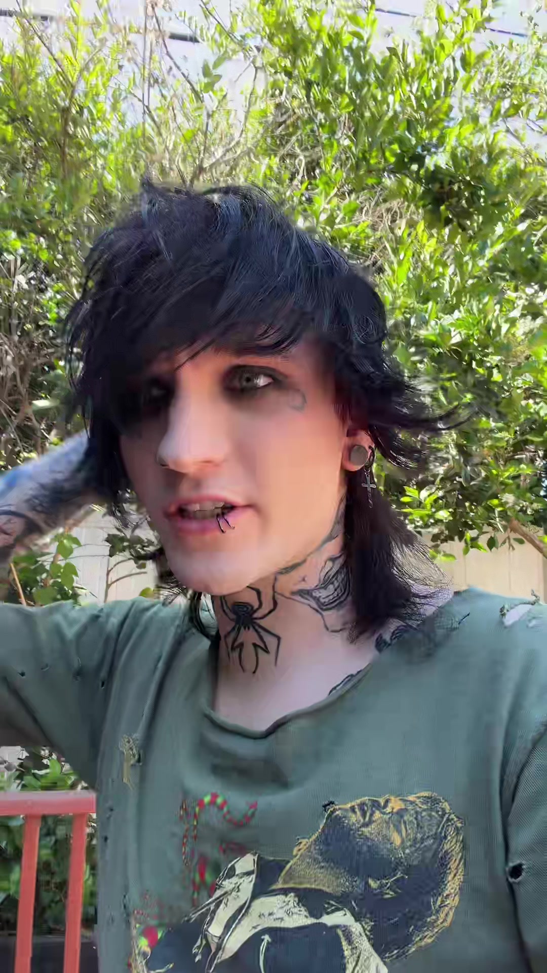 @Johnnie Guilbert