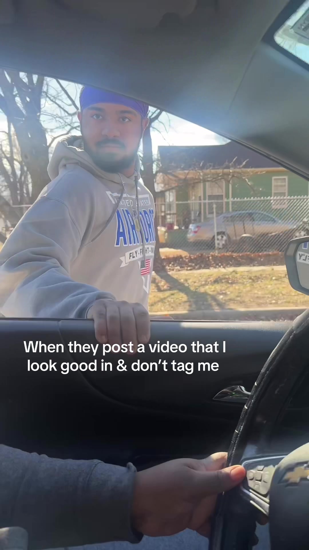 @️