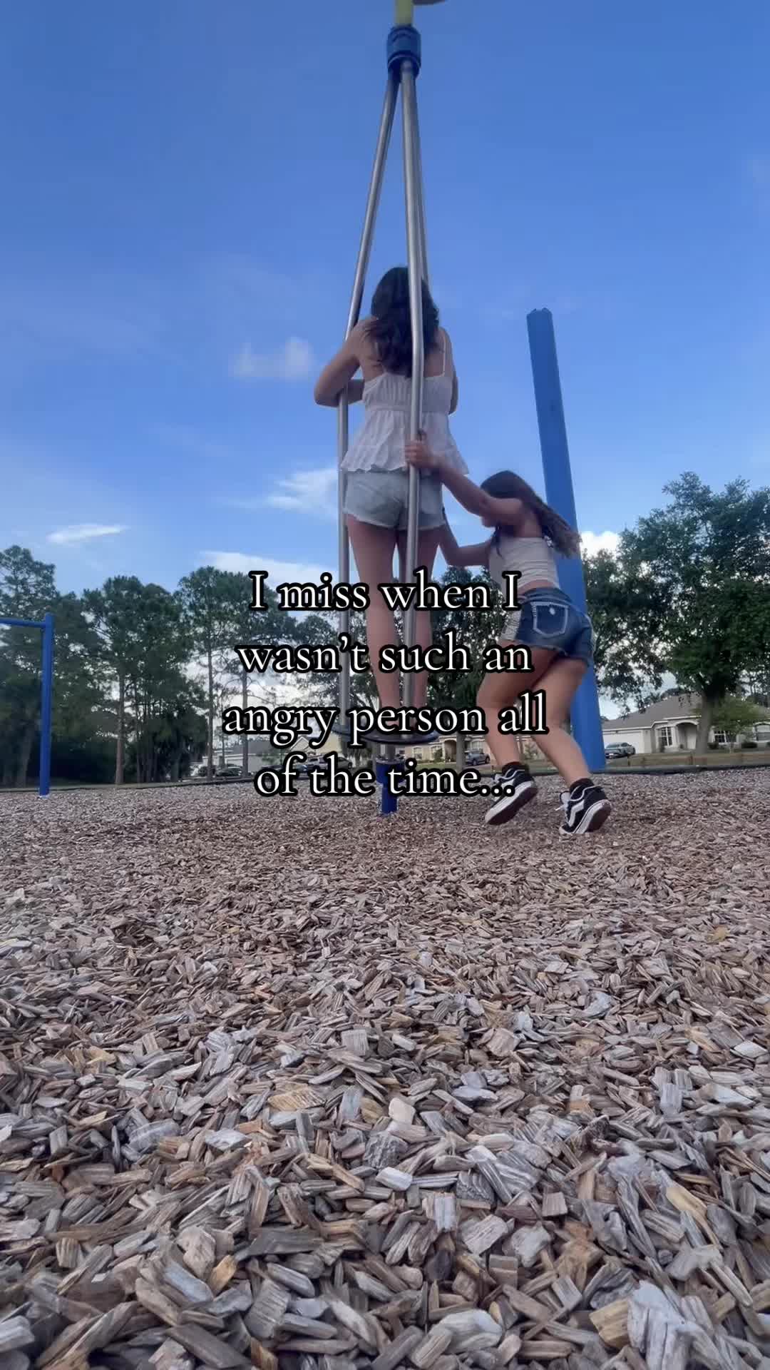 @theyluv_angg